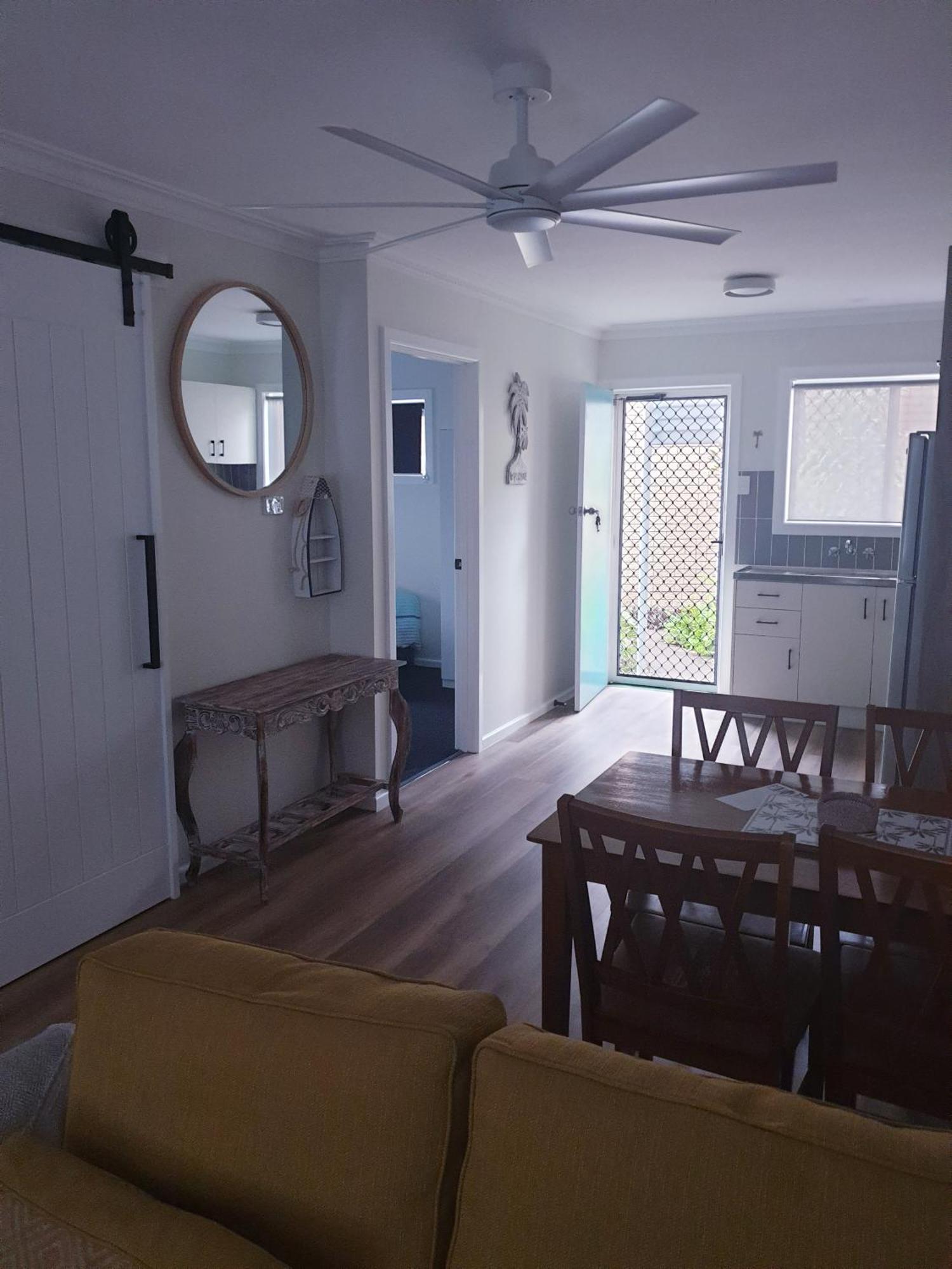 Lisianna Apartments 赫维湾 外观 照片