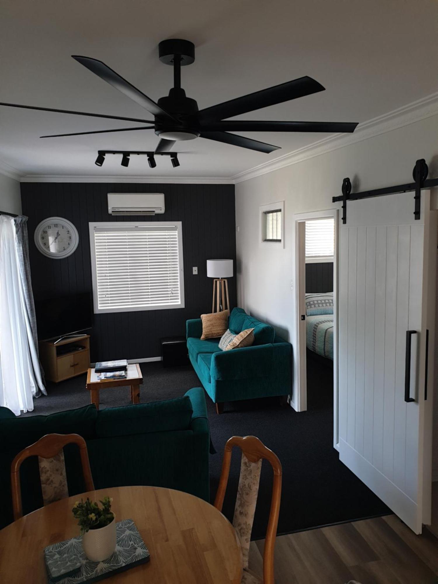 Lisianna Apartments 赫维湾 客房 照片